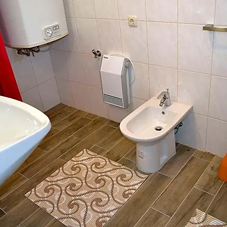 Apart Otel Lungoetz 3*